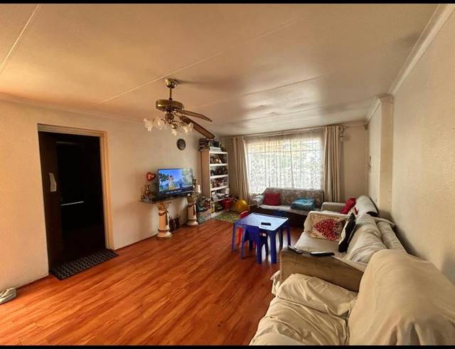 3 BEDROOM HOUSE FOR SALE IN BAKERTON